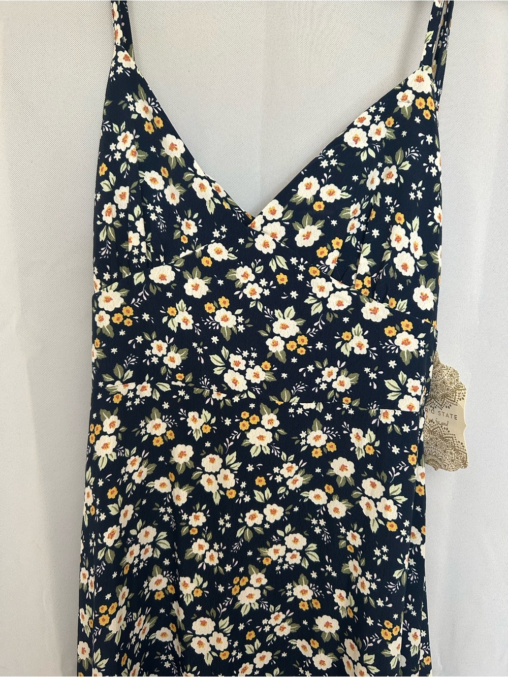 NWT Altar’d State Navy Floral Midi Dress Open Tie Back Spaghetti Straps Size Sm - Picture 2 of 9